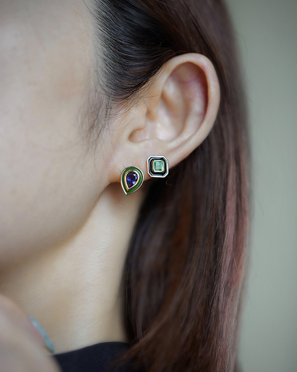 Styling / Enamel Pierced 