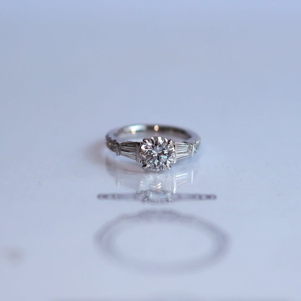 エンゲージリングのダイヤモンドを使ったリモデルジュエリー