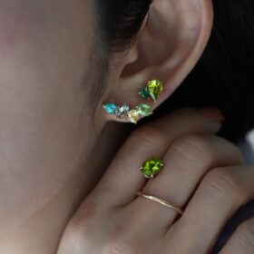 春色ピアス_ジュエリーカラーコーディネート