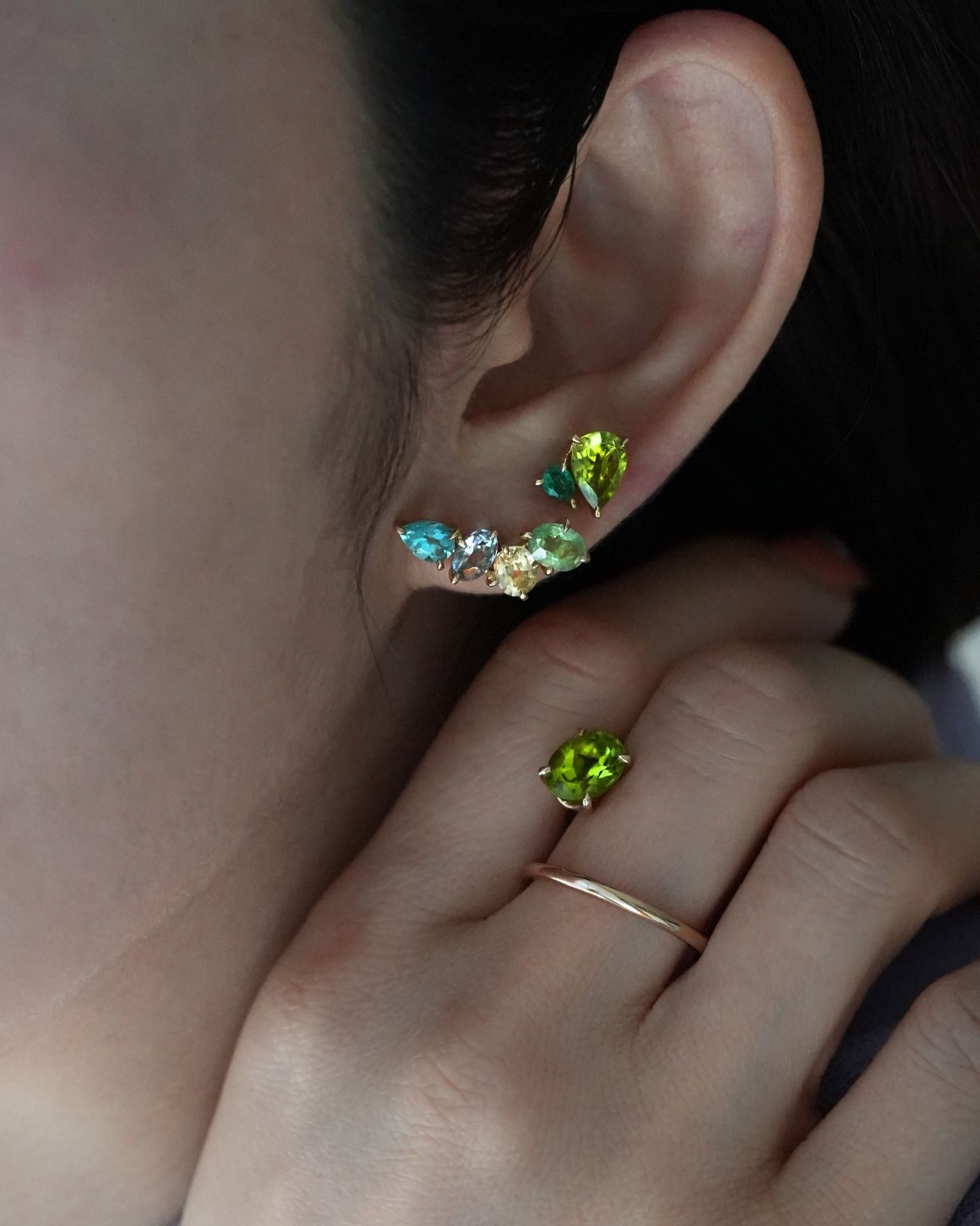 春色ピアス_ジュエリーカラーコーディネート